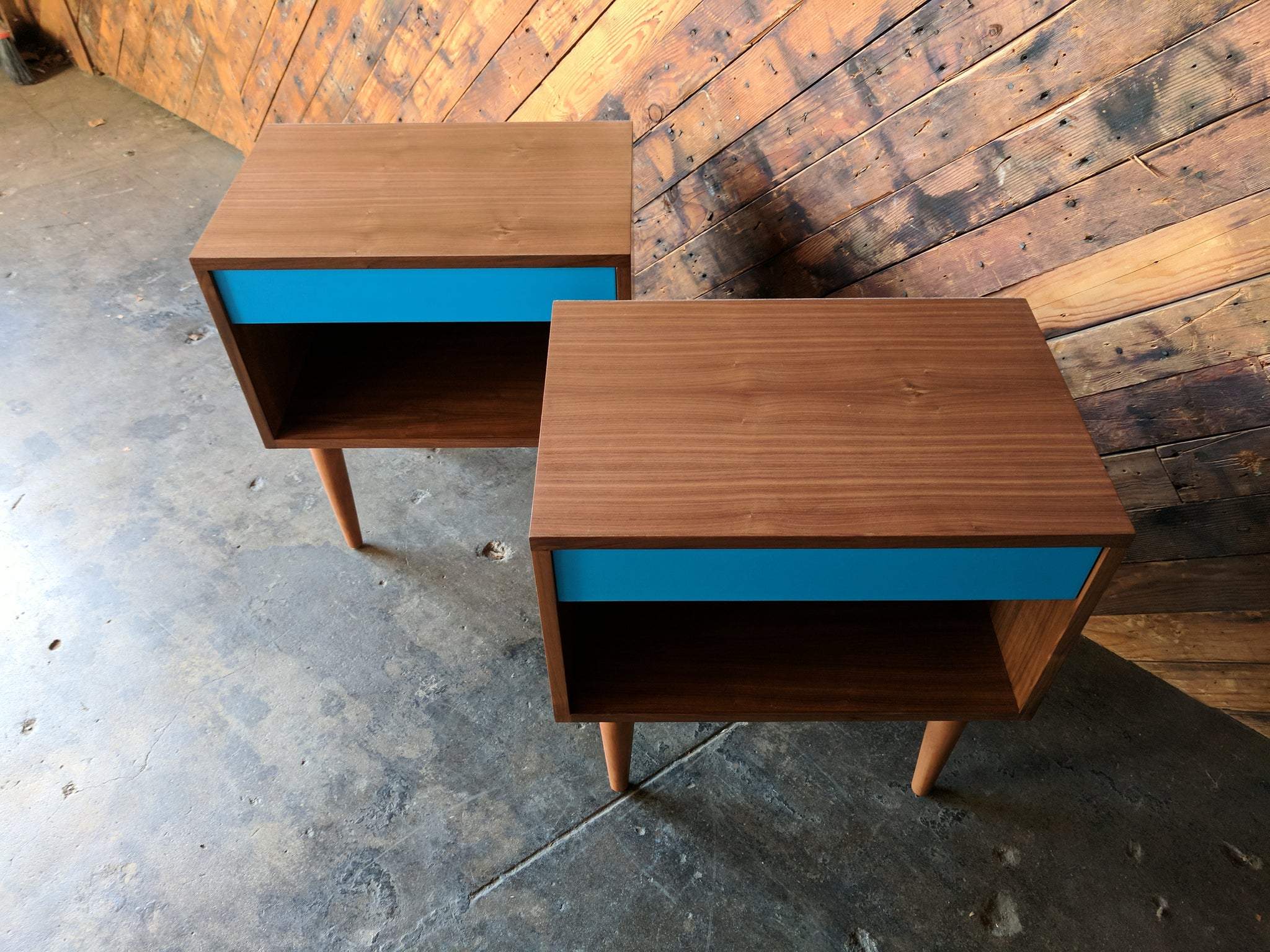 Mid Century Modern Style MCM Night Stands Set of 2 Painted in WillowBa –  Dove and Arrow